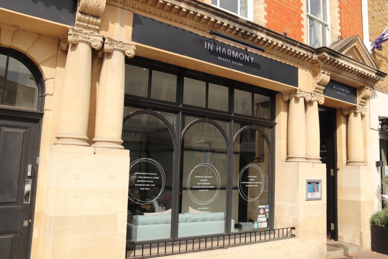 Hampton Court - The Kings Rest Appartamento Molesey Esterno foto