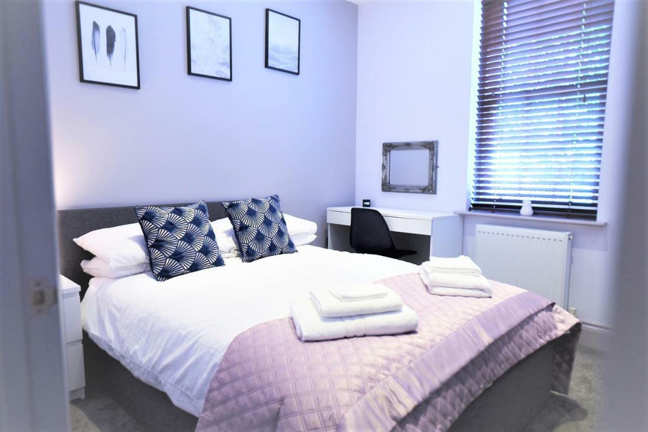 Hampton Court - The Kings Rest Appartamento Molesey Esterno foto